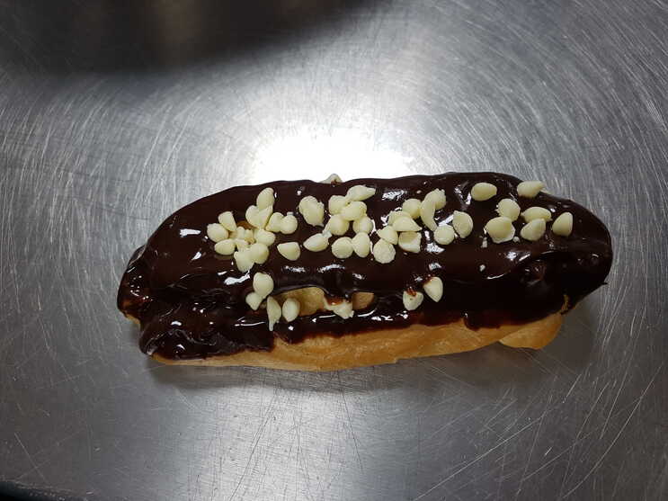 Aaron's tiny Eclair