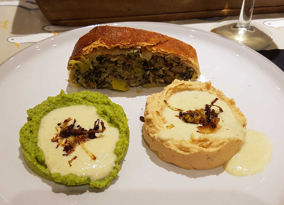 An alternative presentation of Chestnut and Goronzola en Croute, served with Purées. Let the voting begin...