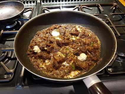 Steak and Gorgonzola Pie Filling