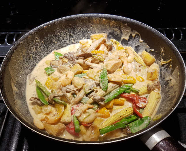 Lemongrass and Pineapple Green Curry Beef mixture. Now with added Pineapple and Prawns. And Coconut Milk.