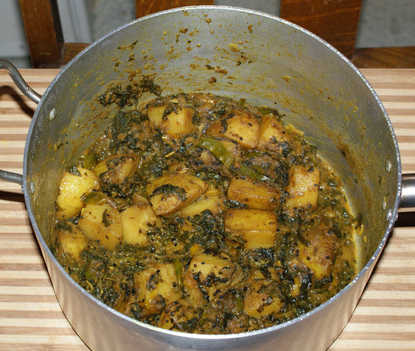 Potato Spinach Curry